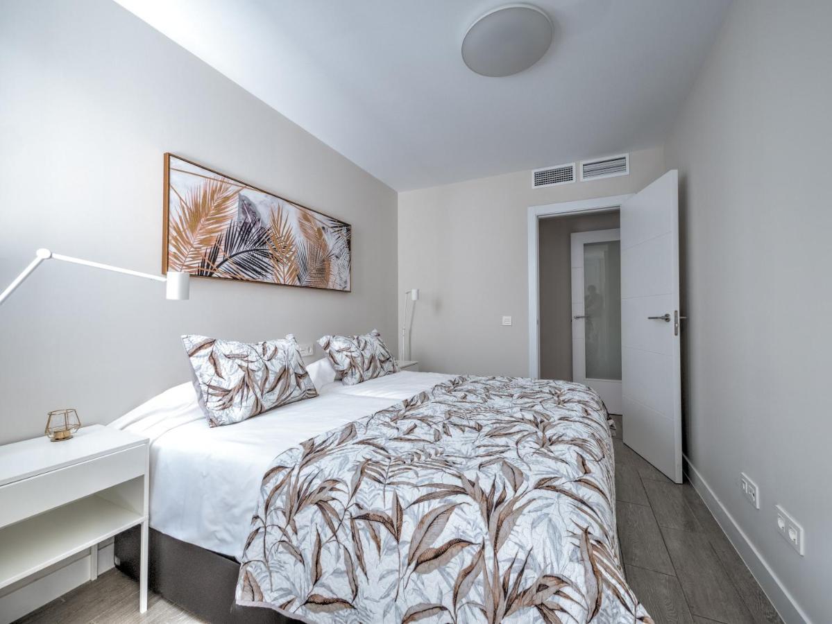 New Beach Front Apartment With Large Balcony Torrox Buitenkant foto