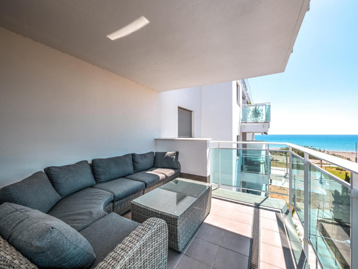 New Beach Front Apartment With Large Balcony Torrox Buitenkant foto
