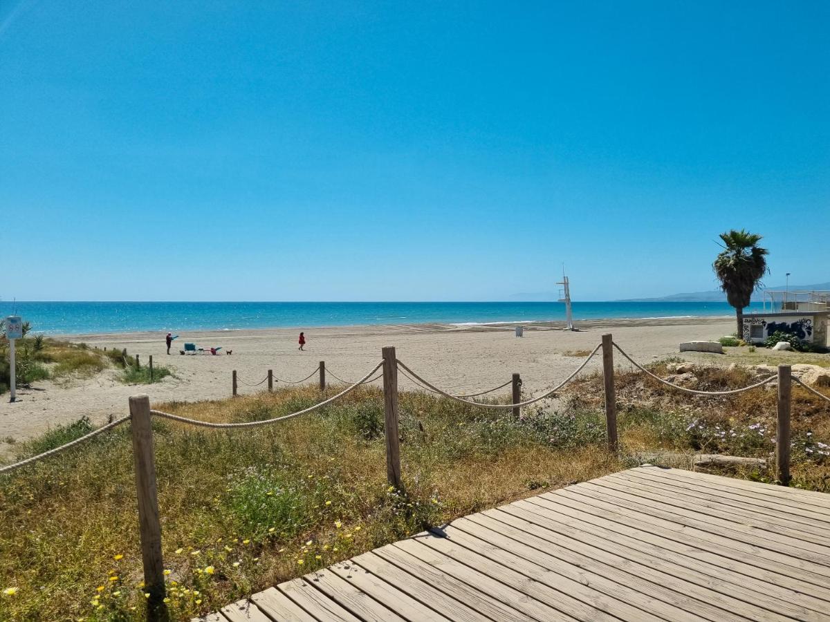 New Beach Front Apartment With Large Balcony Torrox Buitenkant foto